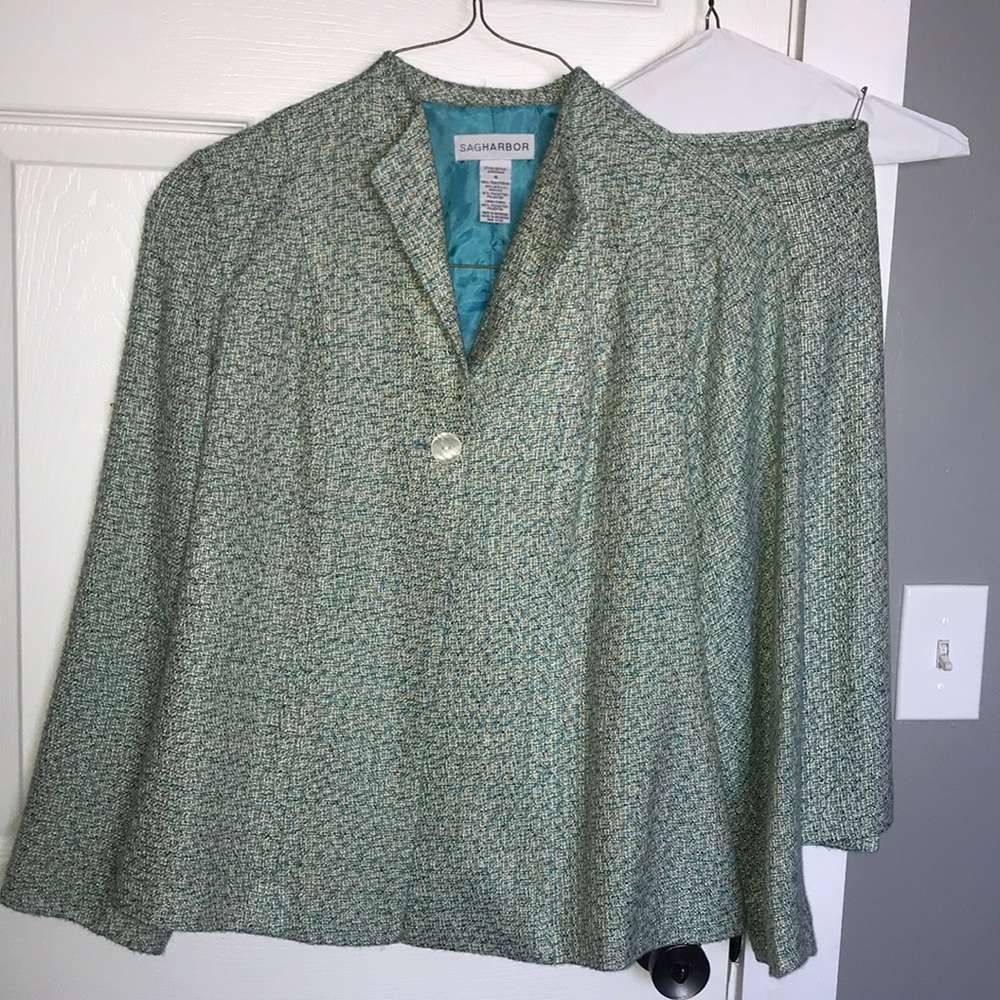 Size 16 skirt suit